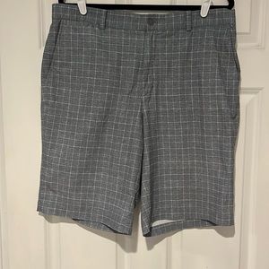 Nike Golf Short. Gray Checkered